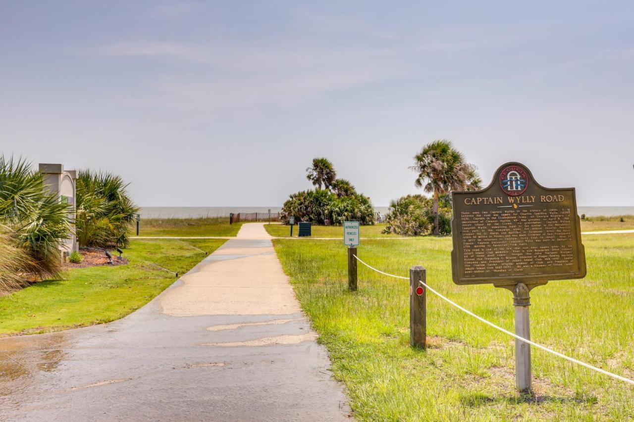 Pet-Friendly Jekyll Island Abode - Walk To Beach! Exterior photo