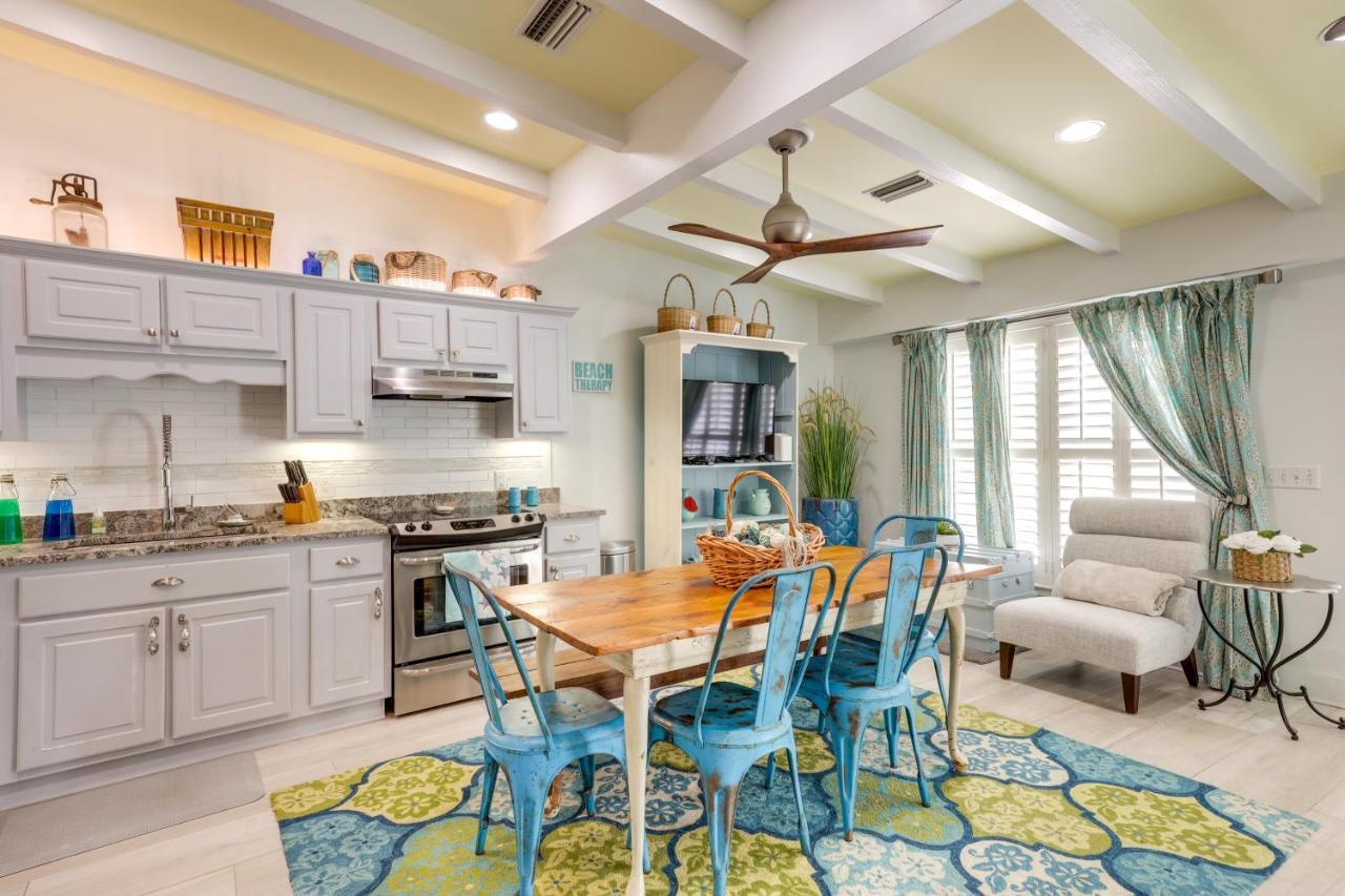 Pet-Friendly Jekyll Island Abode - Walk To Beach! Exterior photo