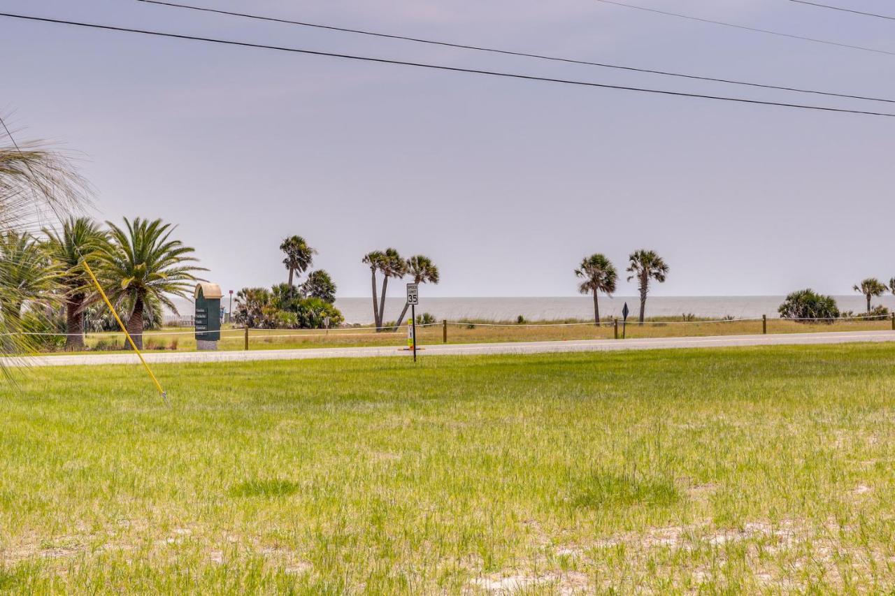 Pet-Friendly Jekyll Island Abode - Walk To Beach! Exterior photo